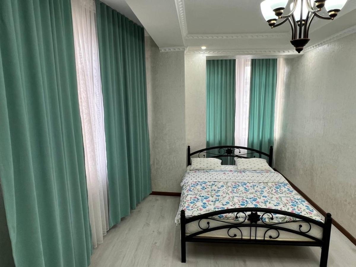 בישקק 2-Room Apartment Mossovet מראה חיצוני תמונה